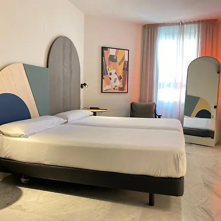 Hotel Onix Fira Barcellona Esterno foto