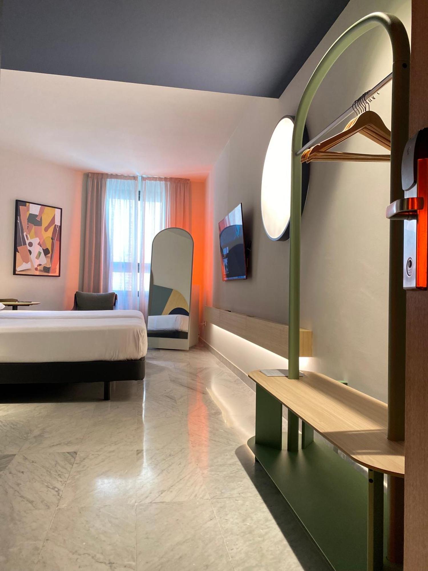 Onix Fira Hotel